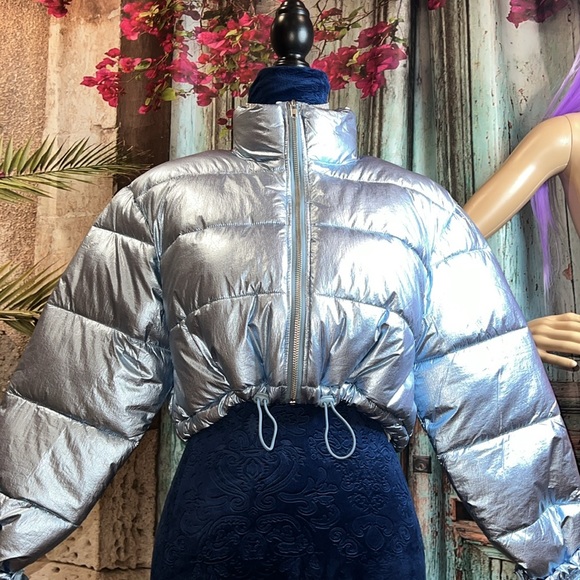 New Light Blue/silver shimmer Cropped Puffer - Picture 3 of 16